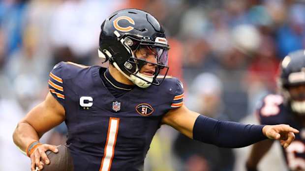 Chicago Bears quarterback Justin Fields